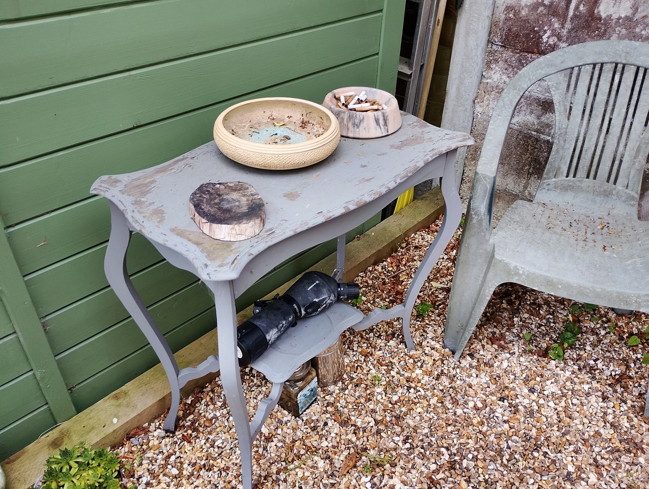 Old Antique Bistro Table- Retro Vintage Bistro Table with Telescopic Scope【老式复古小酒馆餐桌——带伸缩镜头的复古小酒馆餐桌】